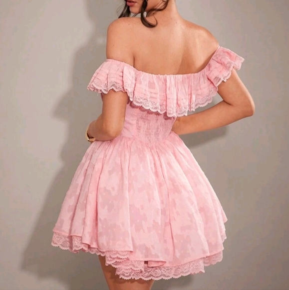 Elegant Romantic Ruffle Lace Off Shoulder Textured Tight-Fitting Princess Dress - Picture 2 of 4